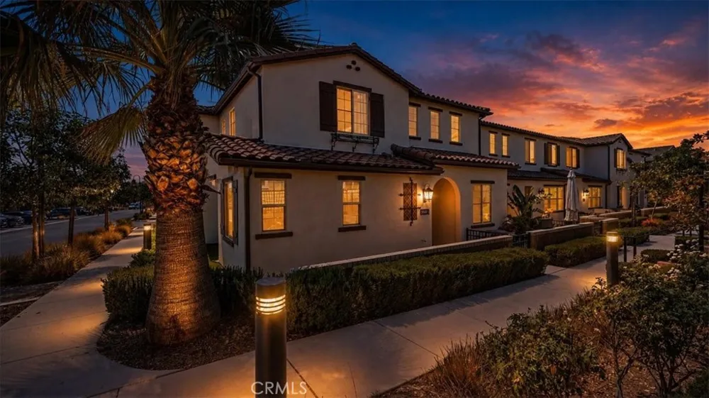 5604 Alta Mura way Fontana, CA 92337