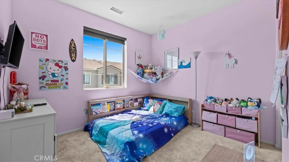 5604 Alta Mura way Fontana, CA 92337