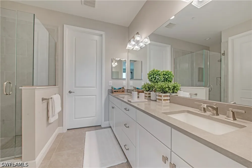 Seychelles Drive #407 Naples, FL 34112