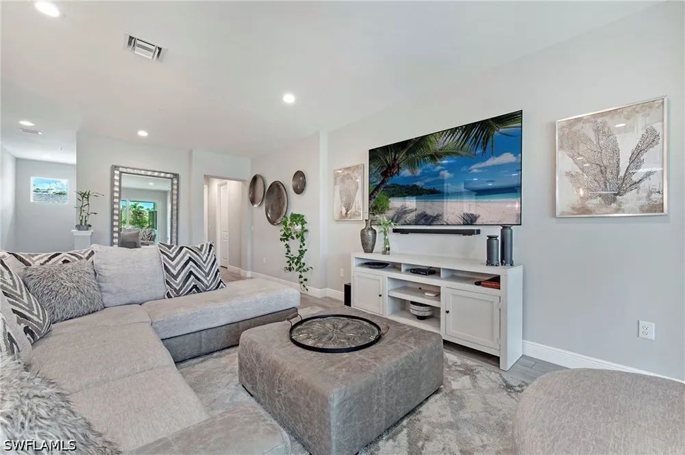 Seychelles Drive #407 Naples, FL 34112
