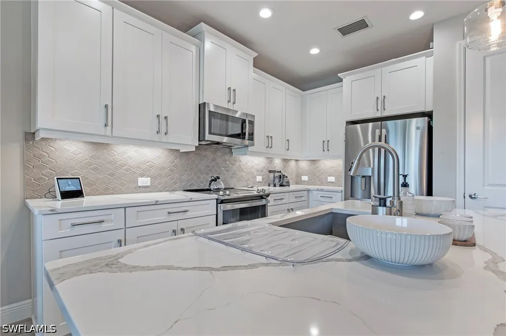 Seychelles Drive #407 Naples, FL 34112