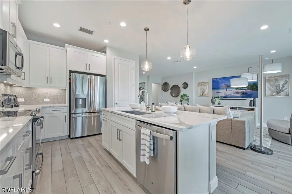 Seychelles Drive #407 Naples, FL 34112