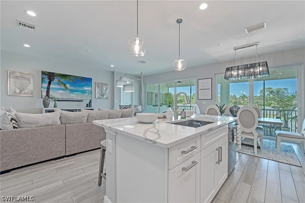 Seychelles Drive #407 Naples, FL 34112