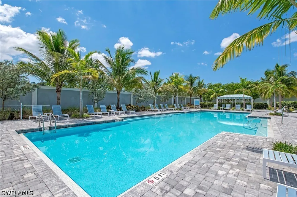 Seychelles Drive #407 Naples, FL 34112