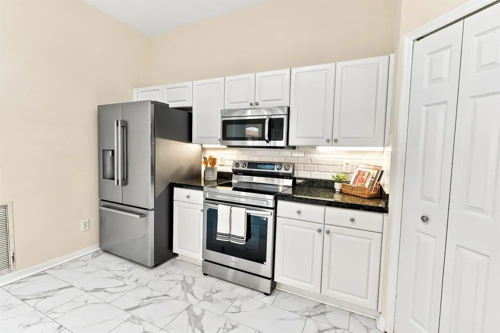 240 53RD CIRCLE Vero Beach, FL 32968
