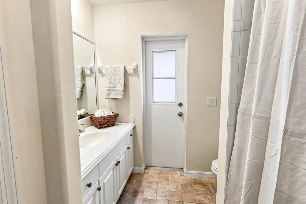 240 53RD CIRCLE Vero Beach, FL 32968