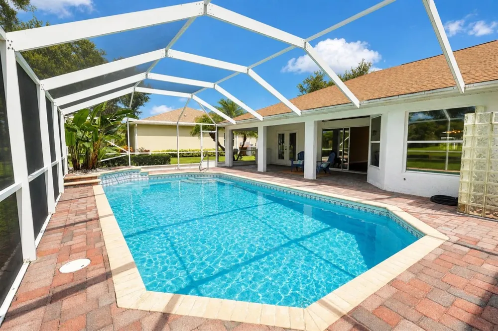 240 53RD CIRCLE Vero Beach, FL 32968