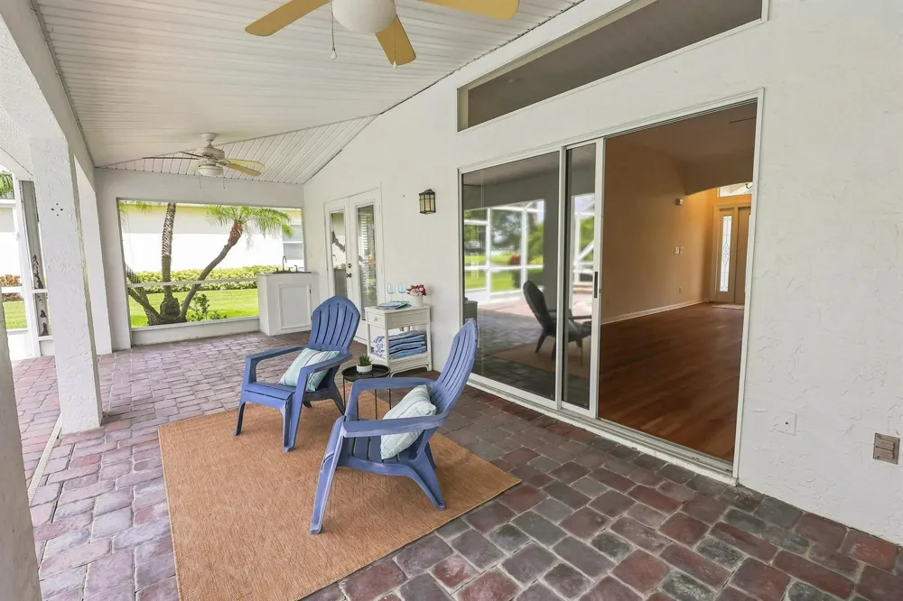 240 53RD CIRCLE Vero Beach, FL 32968