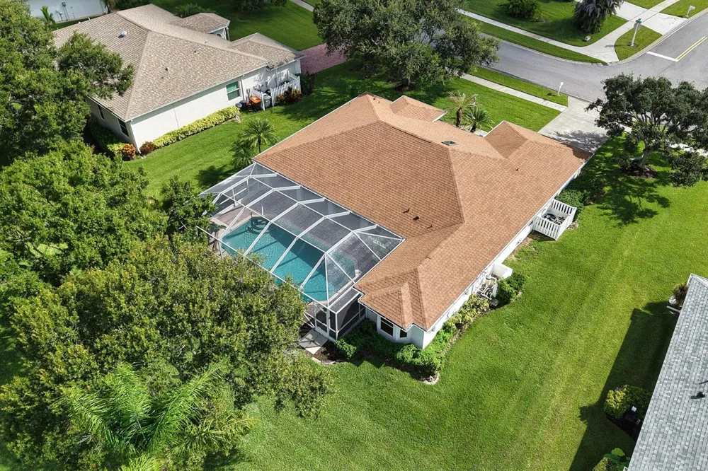 240 53RD CIRCLE Vero Beach, FL 32968