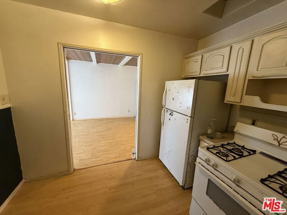 1455 Barry Avenue Los Angeles, CA 90025