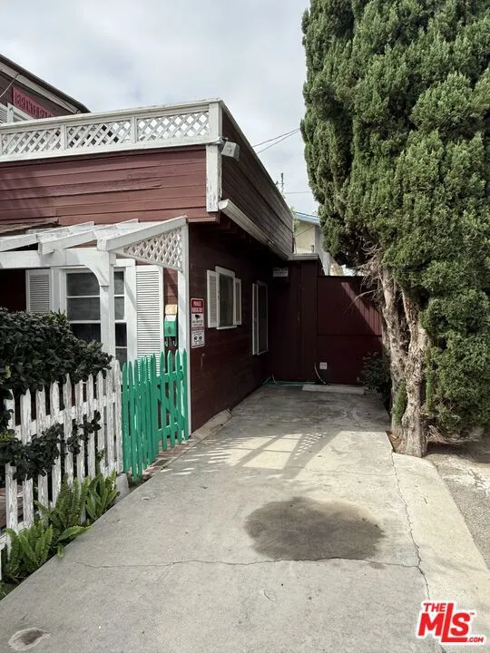1455 Barry Avenue Los Angeles, CA 90025