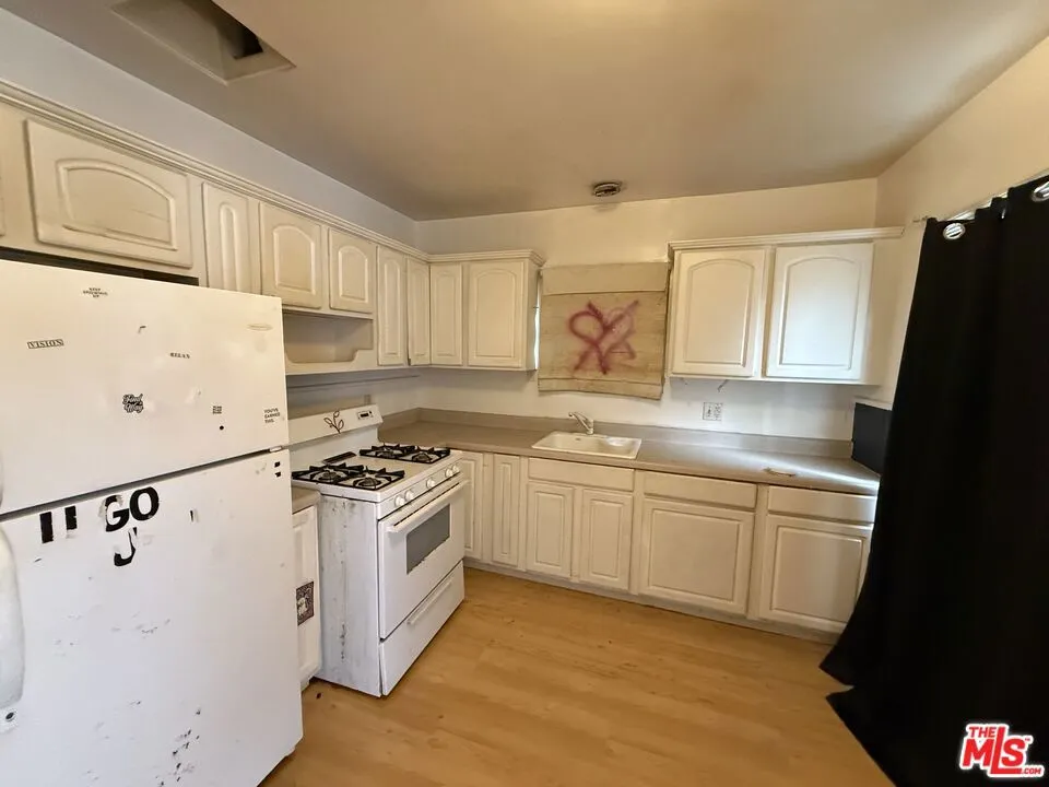 1455 Barry Avenue Los Angeles, CA 90025