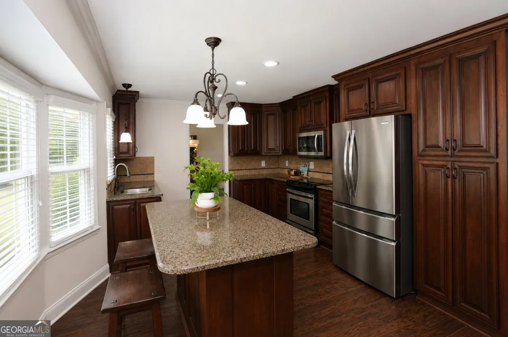 224 Windsor DR Warner Robins, GA 31088