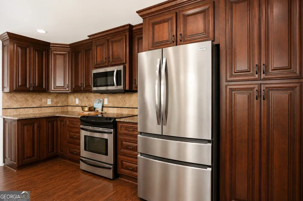 224 Windsor DR Warner Robins, GA 31088
