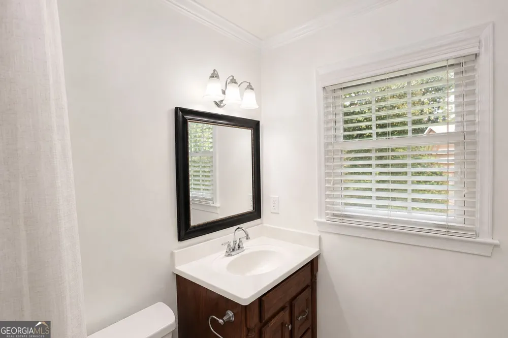 224 Windsor DR Warner Robins, GA 31088