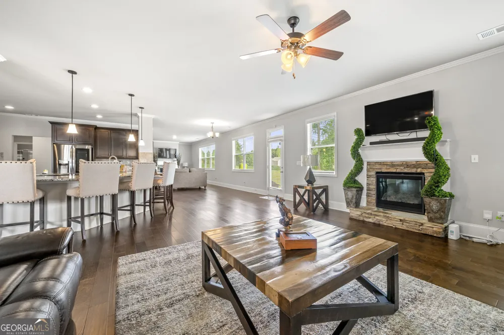 98 Houser DR Newnan, GA 30263