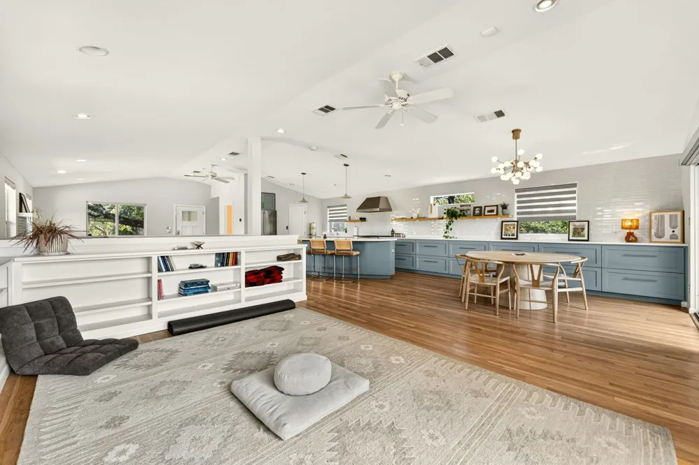 1800 W 10th Street Austin, TX 78703