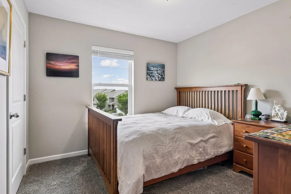 8757 Granite Lane Woodbury, MN 55129