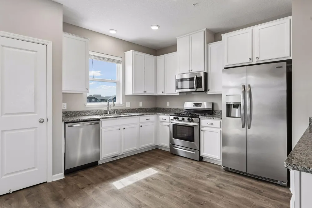 8757 Granite Lane Woodbury, MN 55129