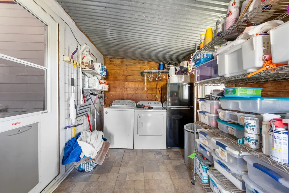 2015 FM 935 Lott, TX 76656