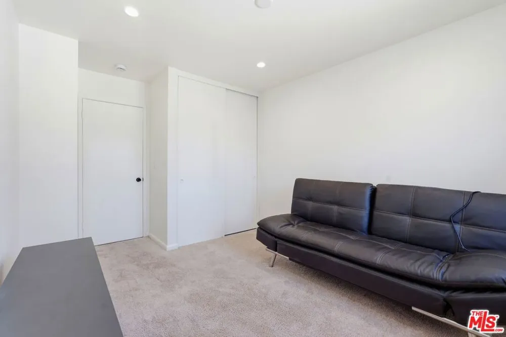 5920 E Malton Avenue Simi Valley, CA 93063