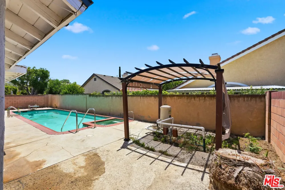 5920 E Malton Avenue Simi Valley, CA 93063