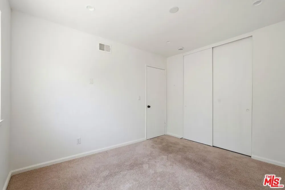 5920 E Malton Avenue Simi Valley, CA 93063