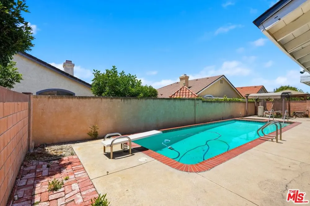 5920 E Malton Avenue Simi Valley, CA 93063