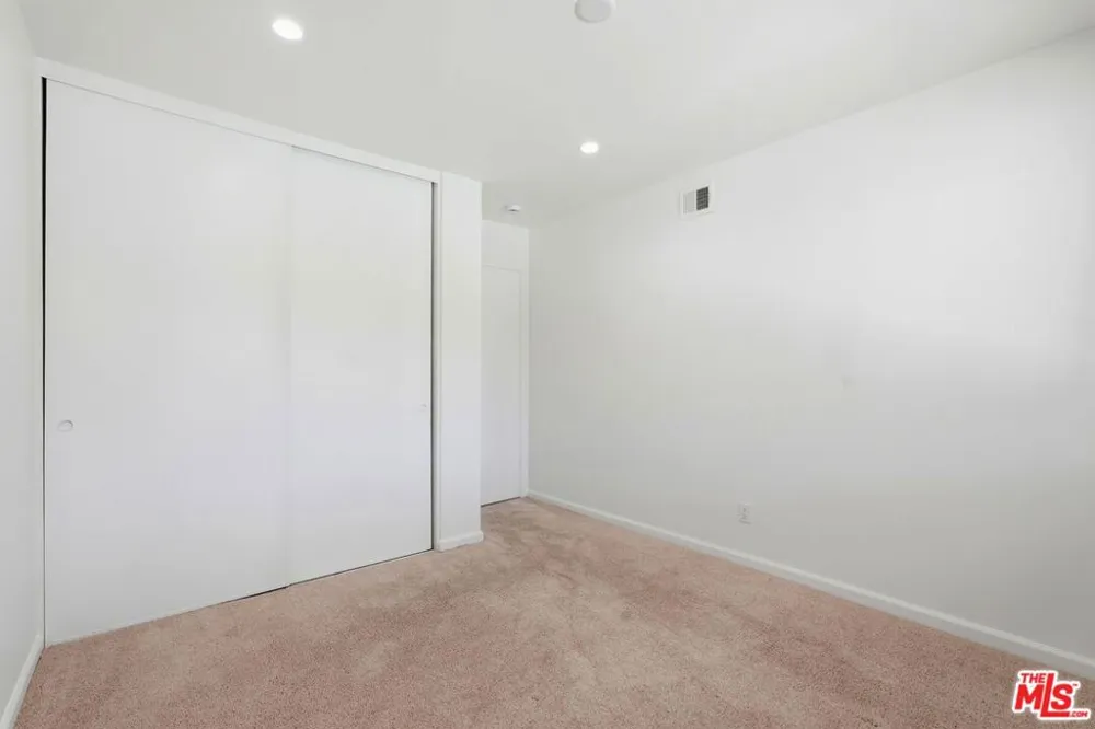 5920 E Malton Avenue Simi Valley, CA 93063