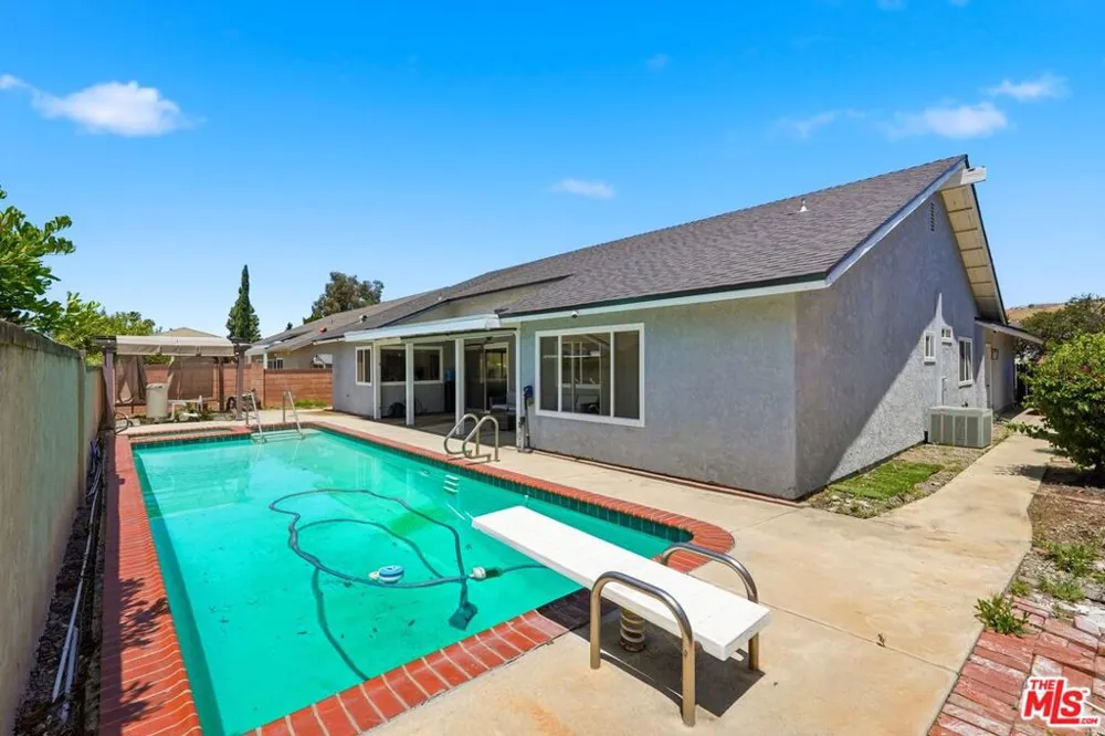 5920 E Malton Avenue Simi Valley, CA 93063