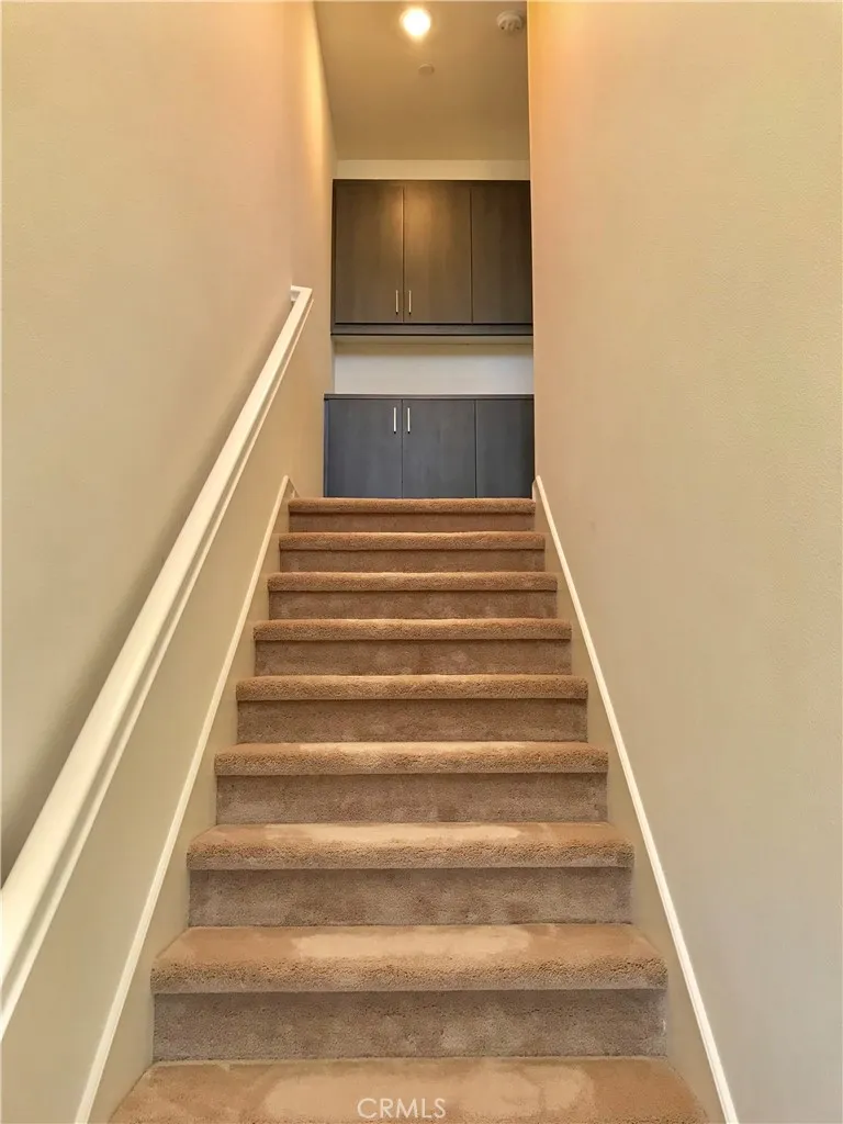 258 Harringay Irvine, CA 92618