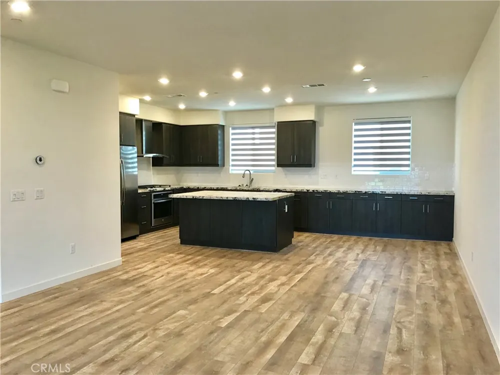 258 Harringay Irvine, CA 92618