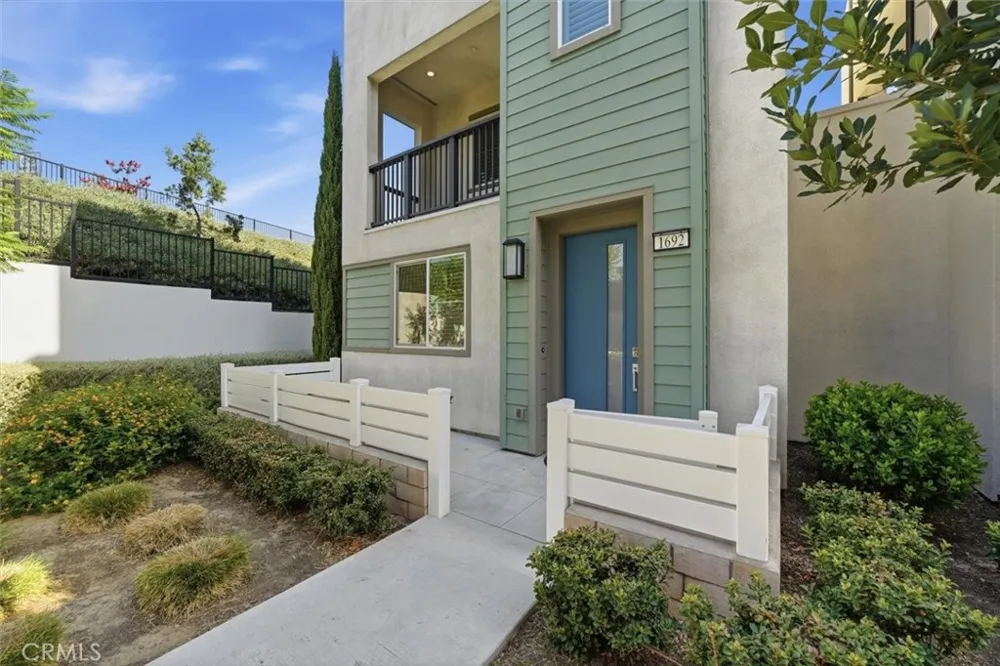 1692 W Enterprise Drive San Pedro, CA 90732