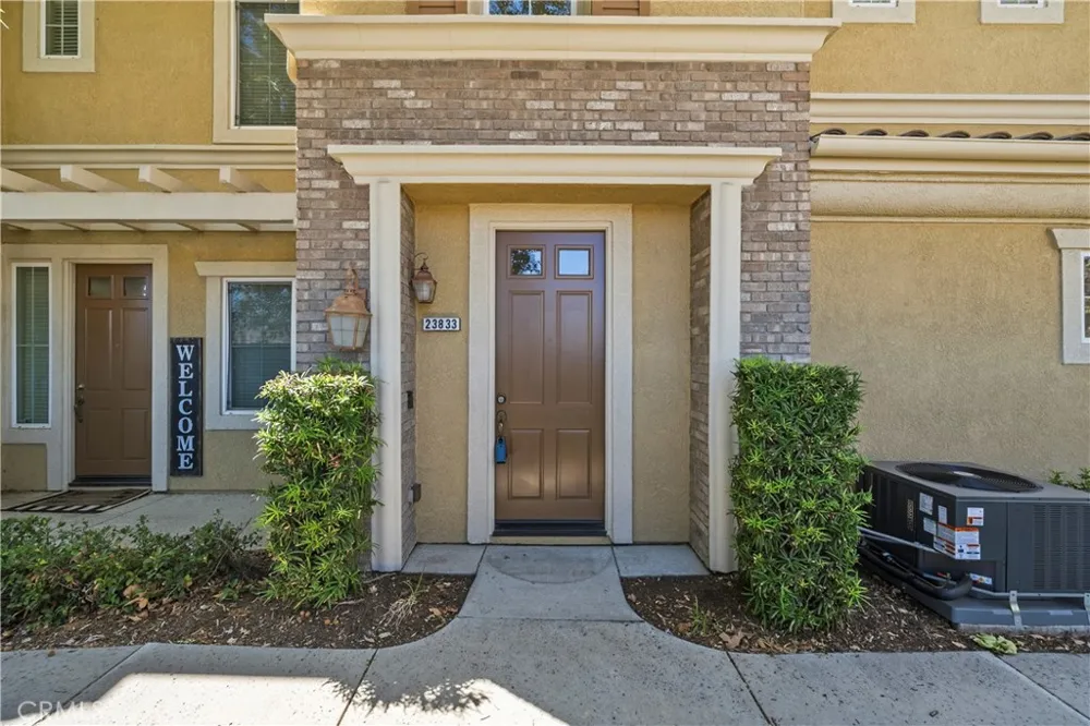23833 Toscana Valencia, CA 91354