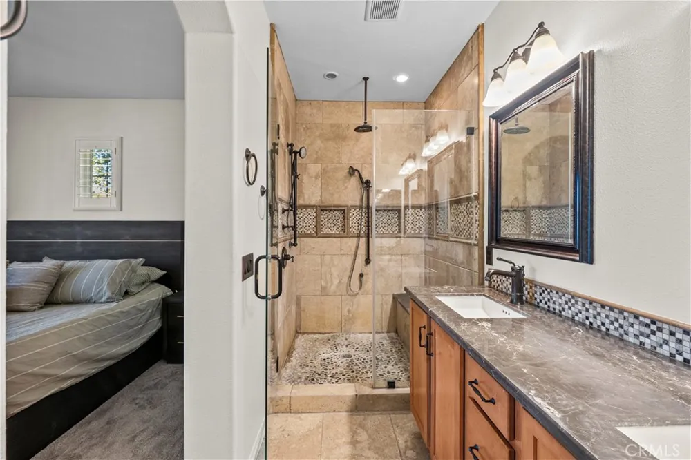 23833 Toscana Valencia, CA 91354