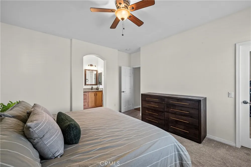 23833 Toscana Valencia, CA 91354