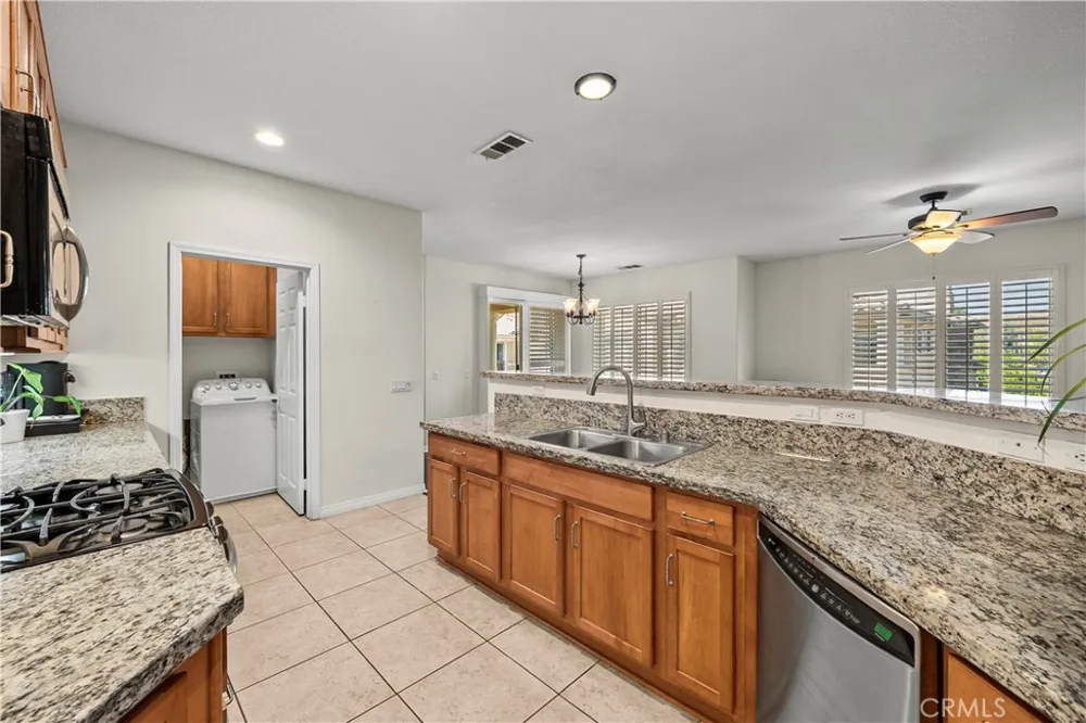 23833 Toscana Valencia, CA 91354
