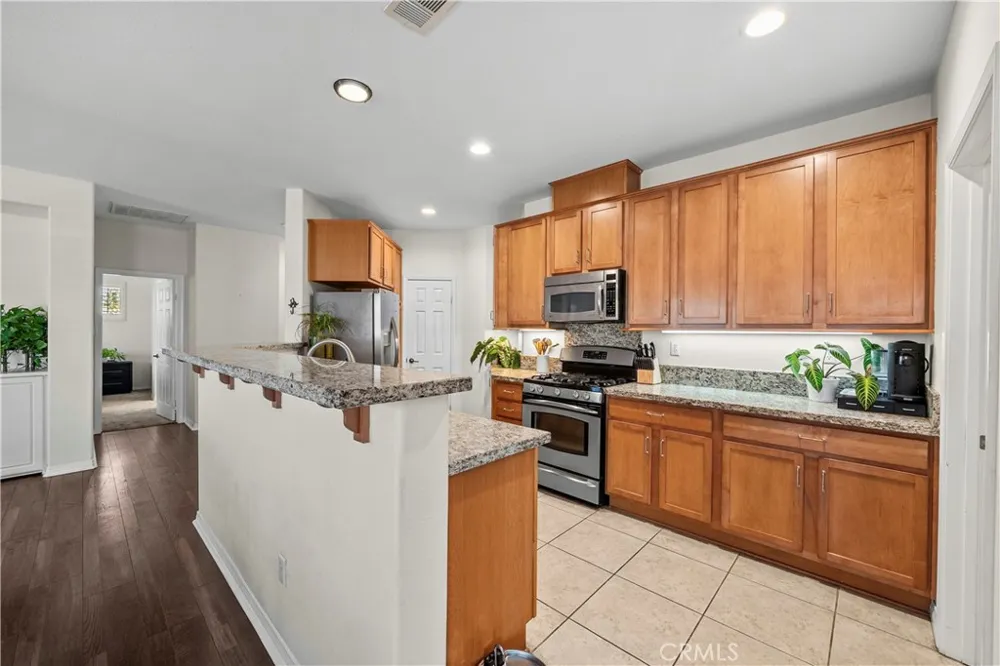 23833 Toscana Valencia, CA 91354