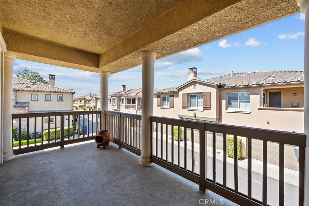 23833 Toscana Valencia, CA 91354