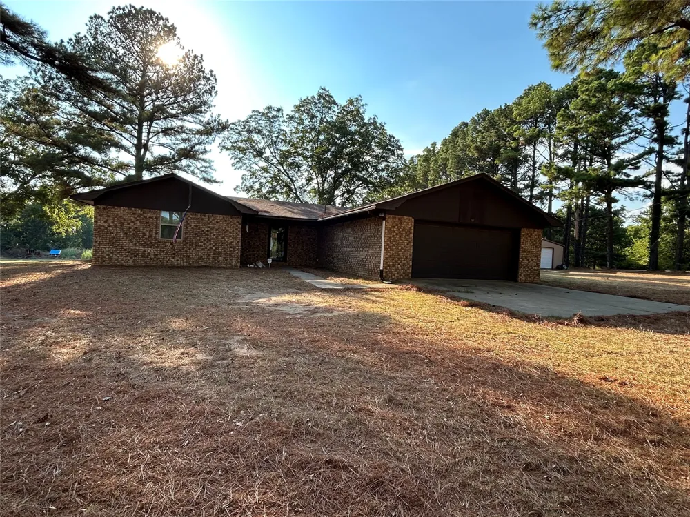 859 Bryan Road Durant, OK 74701