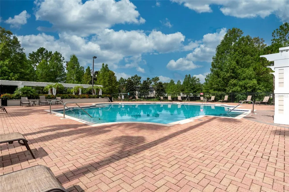 430 SOUTHERN PECAN CIRCLE #106 Winter Garden, FL 34787