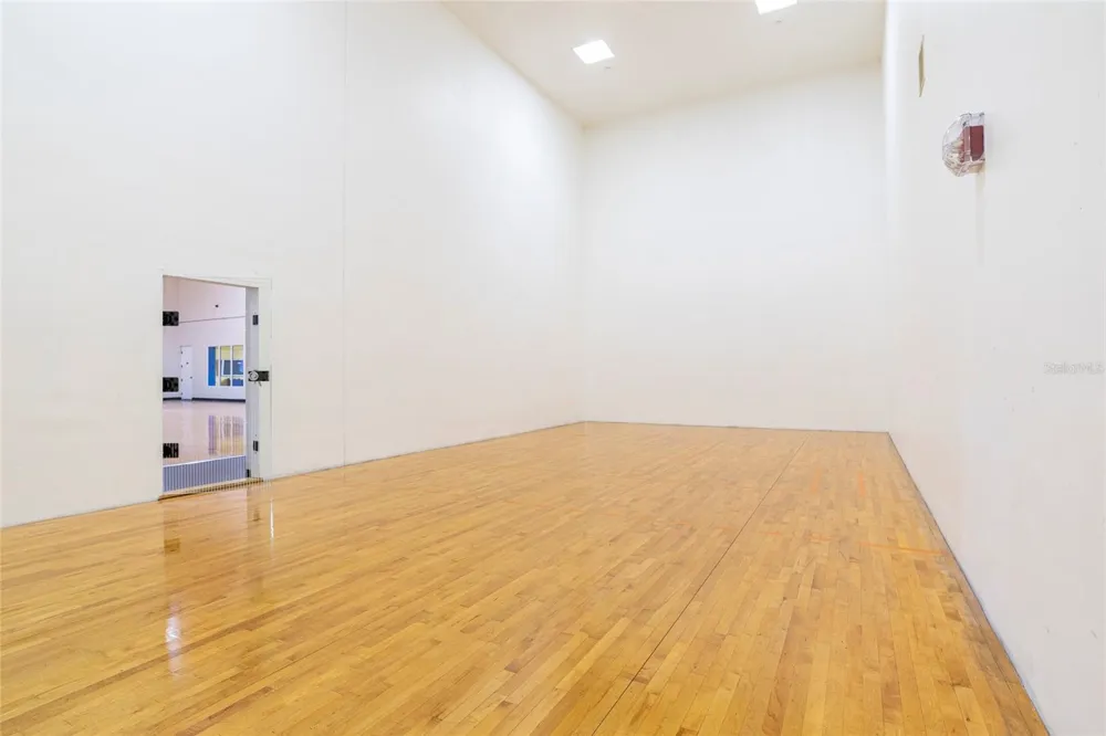 430 SOUTHERN PECAN CIRCLE #106 Winter Garden, FL 34787