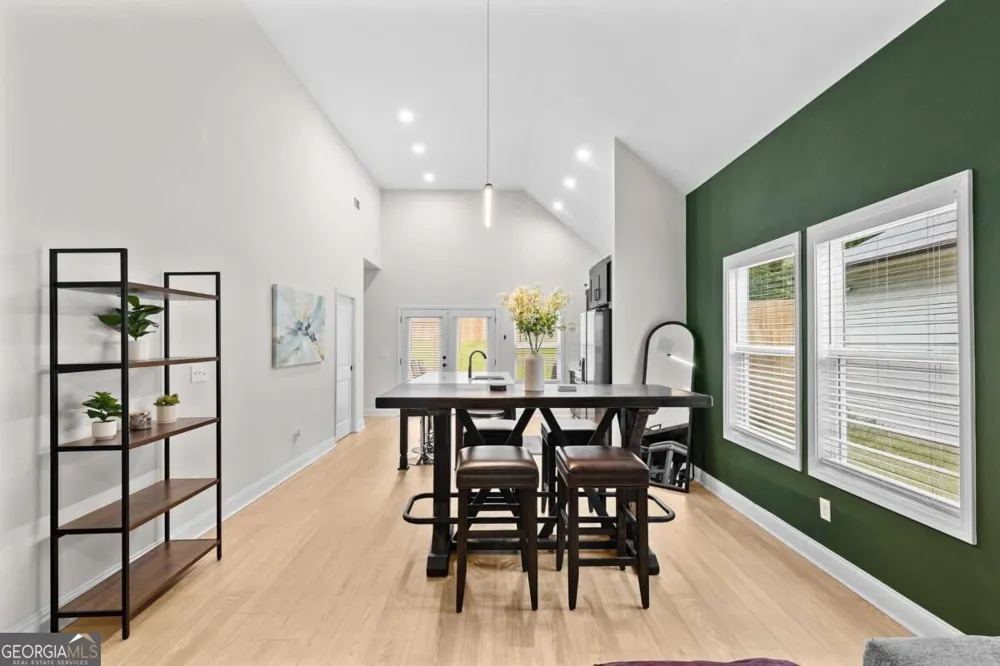 624 Robert ST NW Atlanta, GA 30318