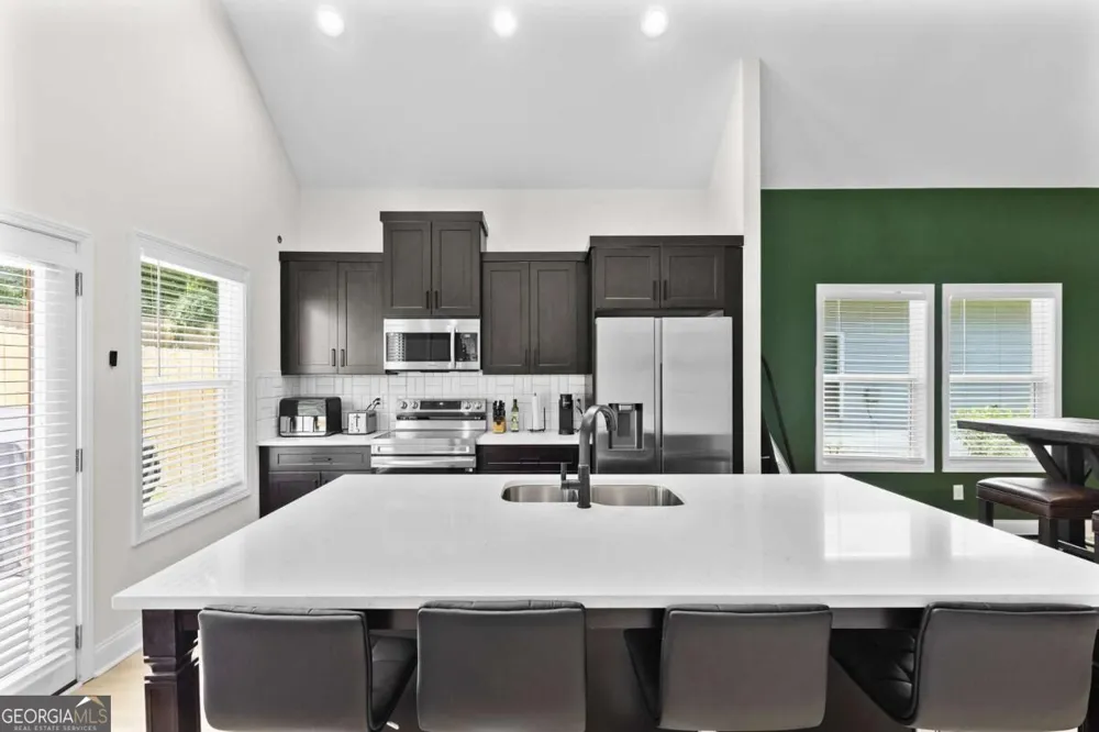 624 Robert ST NW Atlanta, GA 30318