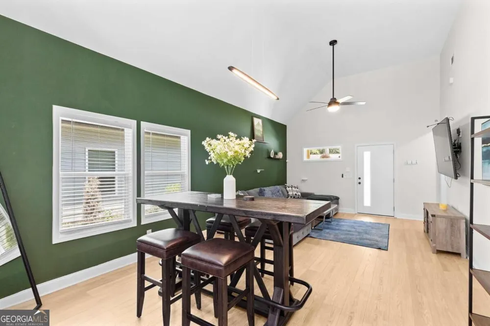 624 Robert ST NW Atlanta, GA 30318