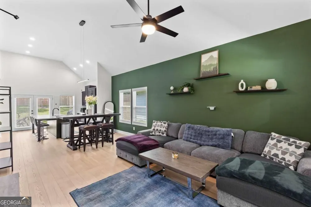 624 Robert ST NW Atlanta, GA 30318