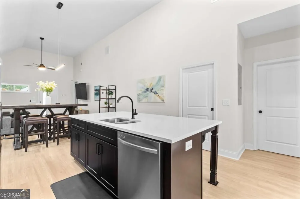 624 Robert ST NW Atlanta, GA 30318