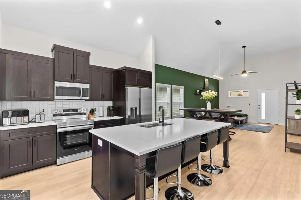 624 Robert ST NW Atlanta, GA 30318
