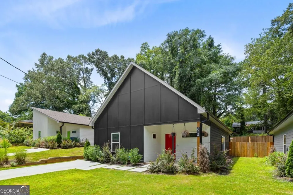 624 Robert ST NW Atlanta, GA 30318