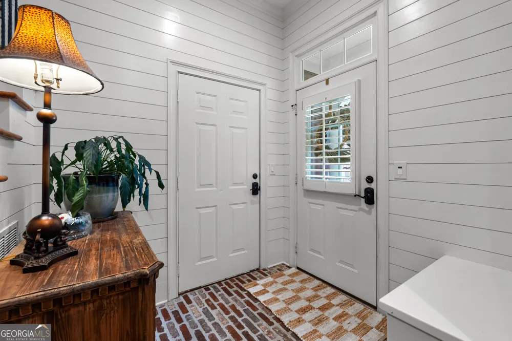 180 Ashborough Park Fayetteville, GA 30215